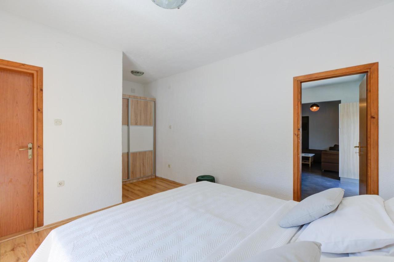 Apartments Kristijan Senj  Exteriér fotografie